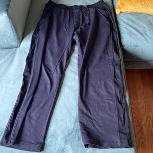 Lululemon Men’s XL black side stripe joggers